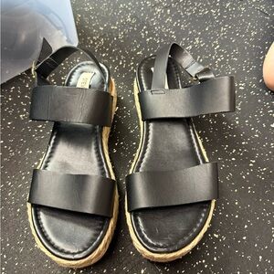 Steve Madden platform sandals